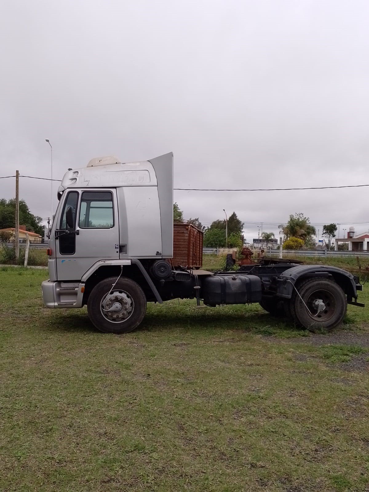 Ford 1832 Tractor 4×2