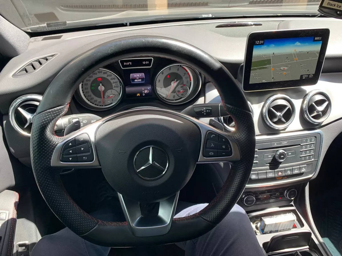 Mercedes Benz Clase GLA 250 1.6 AMG 211 cv