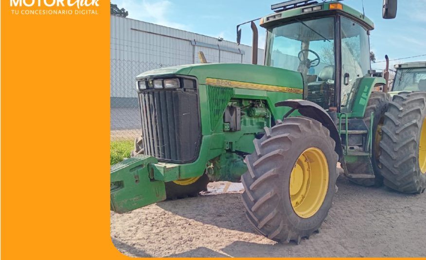 John Deere 8200