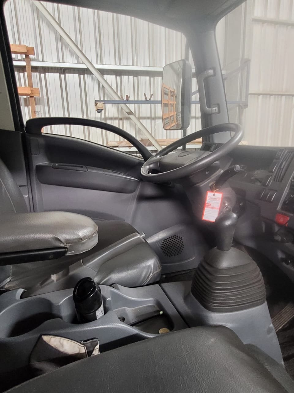 Isuzu NPR75 L Cabina Simple