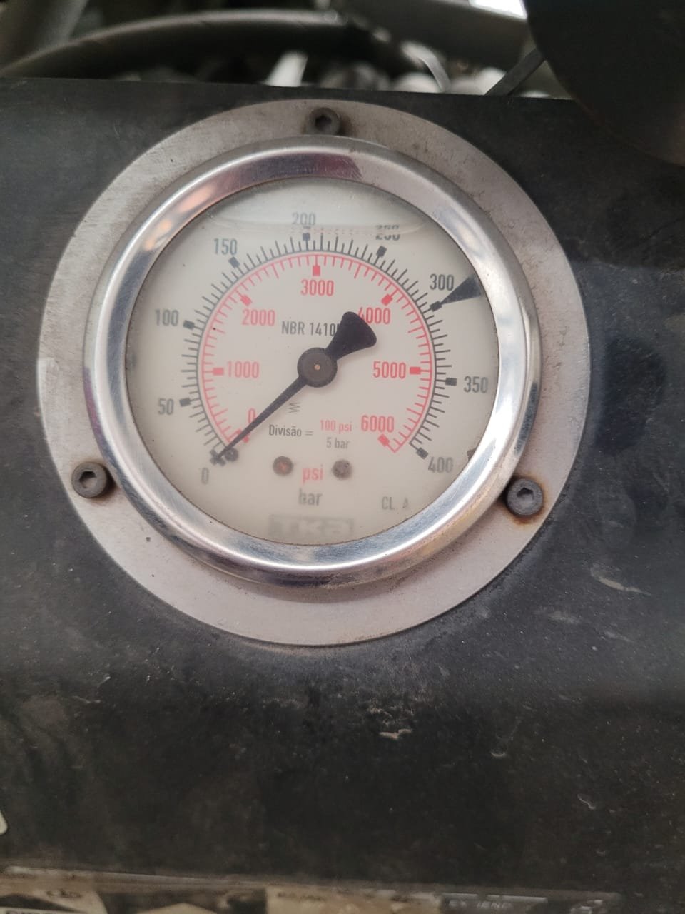 Isuzu NPR75 L Cabina Simple