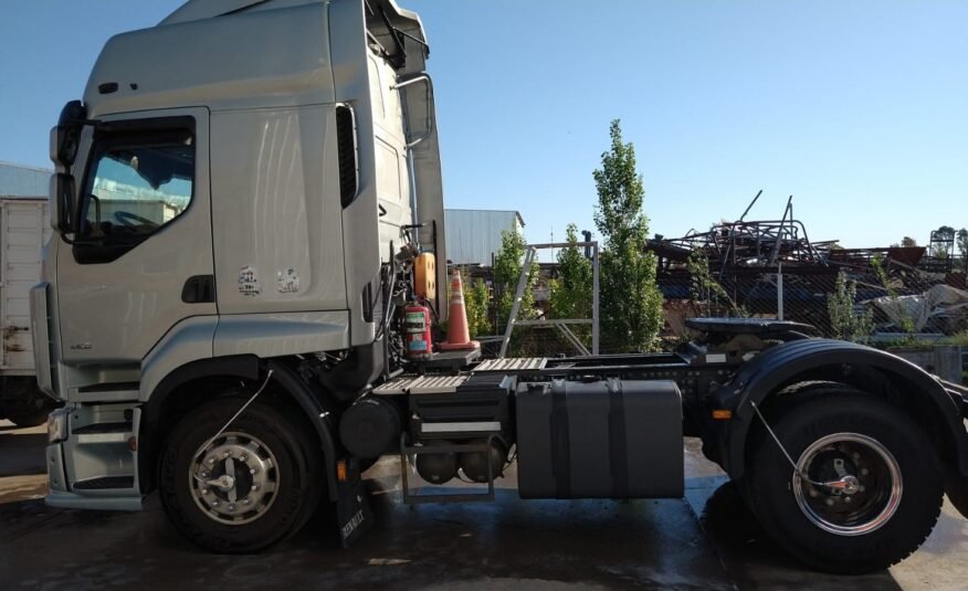 Renault 440 tractor 6×2