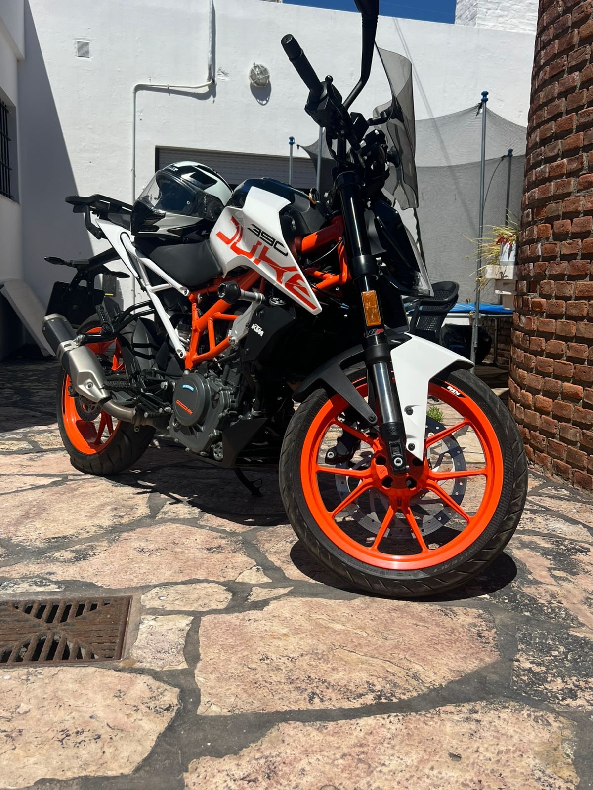 KTM DUKE 390