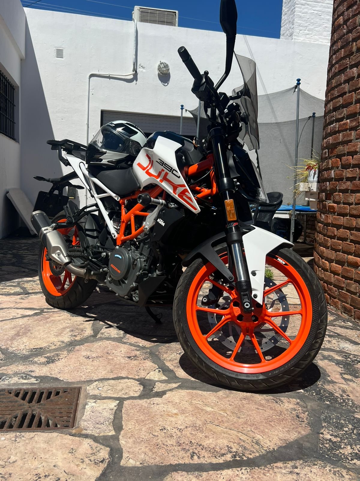 KTM DUKE 390