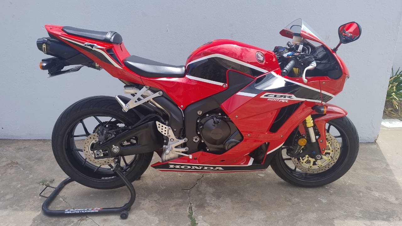 HONDA CBR 600RR