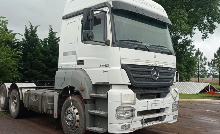 Mercedes Benz Axor 2040 tractor 6×2