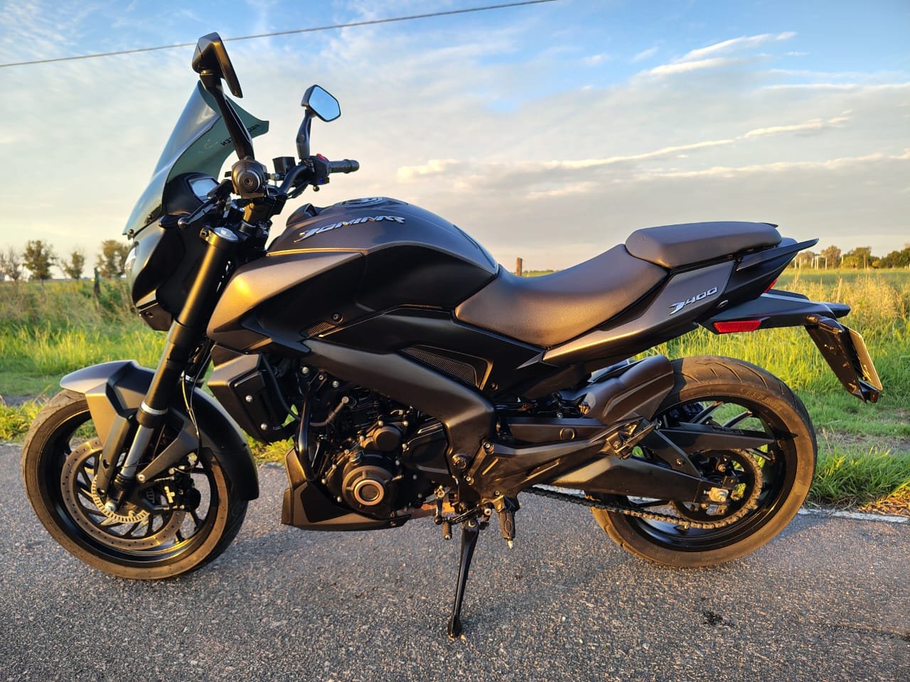 BAJAJ DOMINAR 400
