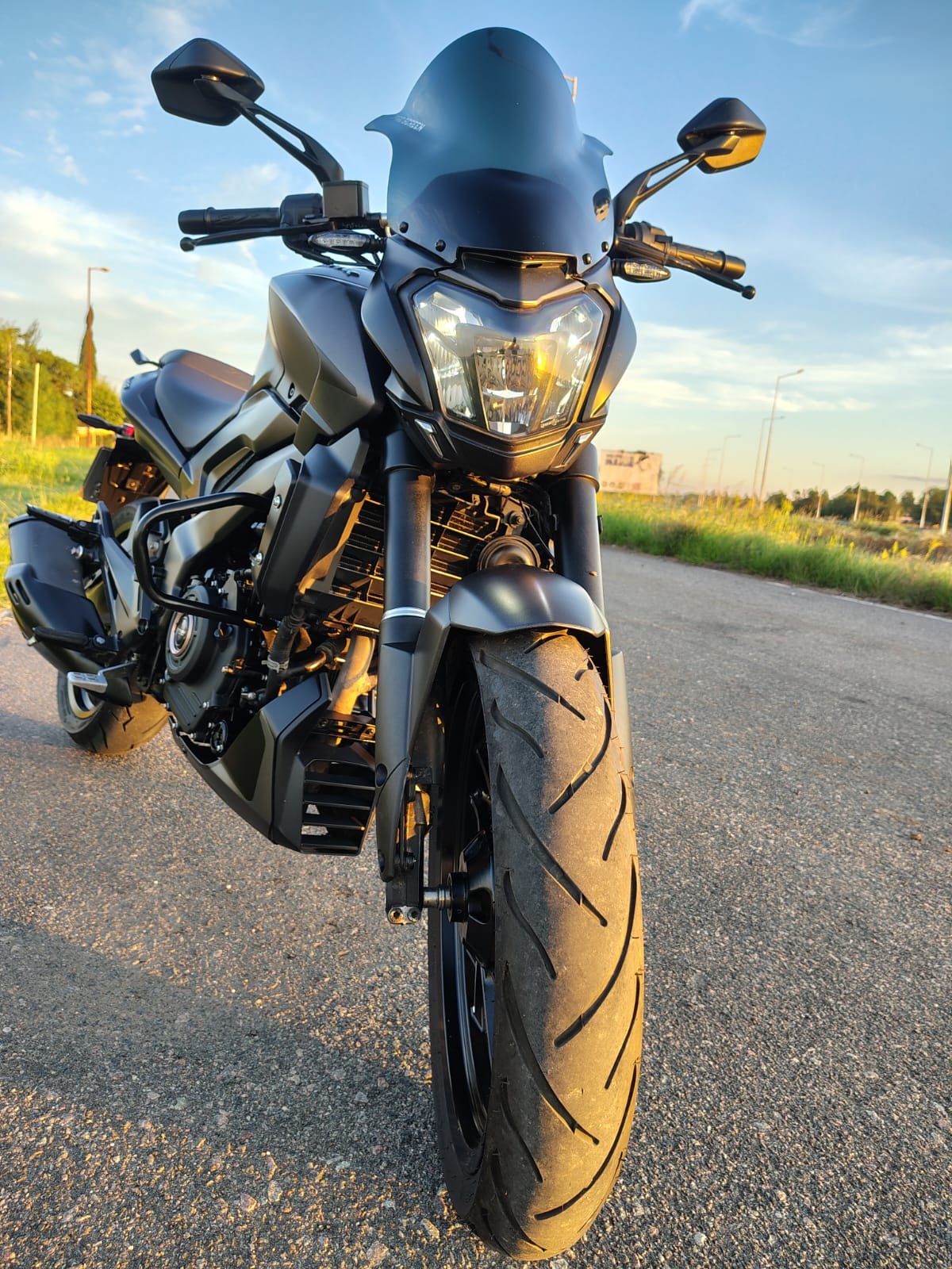 BAJAJ DOMINAR 400