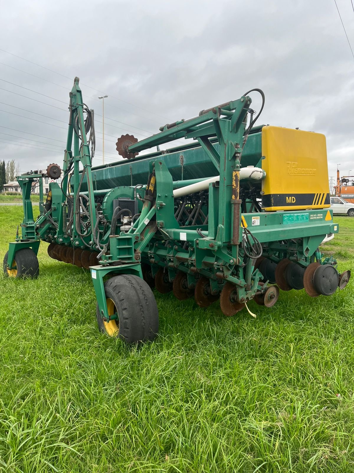 Sembradora Pierobom 2131