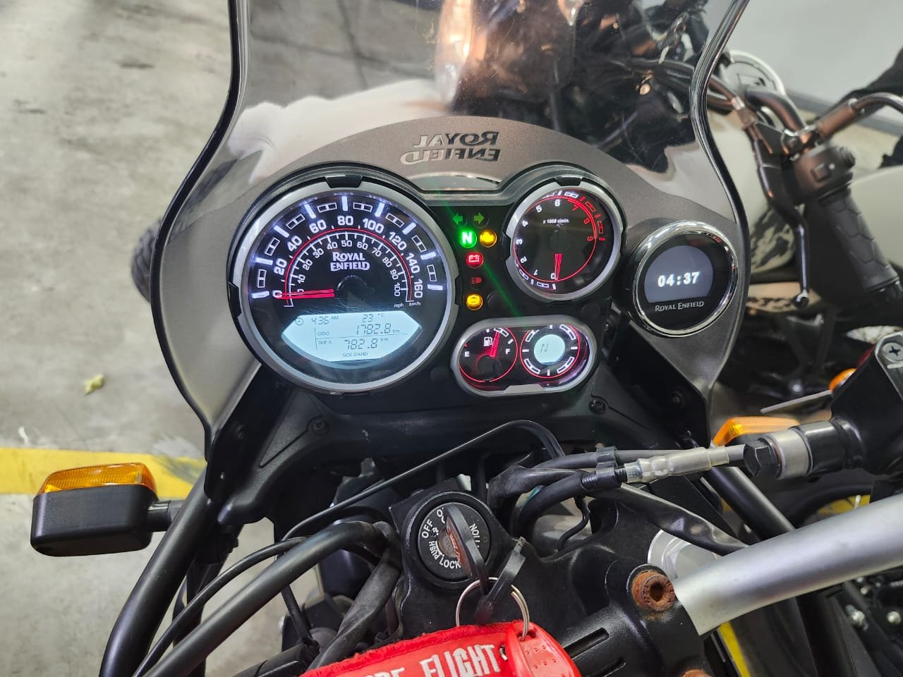ROYAL ENFIELD HIMALAYAN 411 BS6