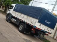 SCANIA P 360 CHASIS CON CARROCERIA