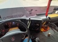 SCANIA P 360 CHASIS CON CARROCERIA