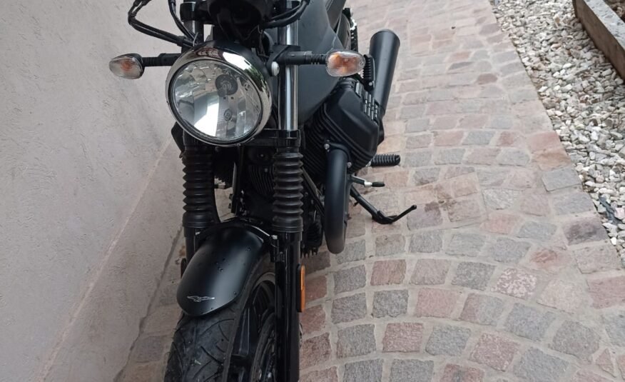 MOTO GUZZI V7 STONE
