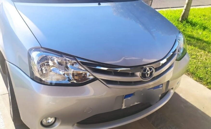 Toyota Etios XLS A/T