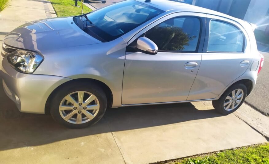 Toyota Etios XLS A/T