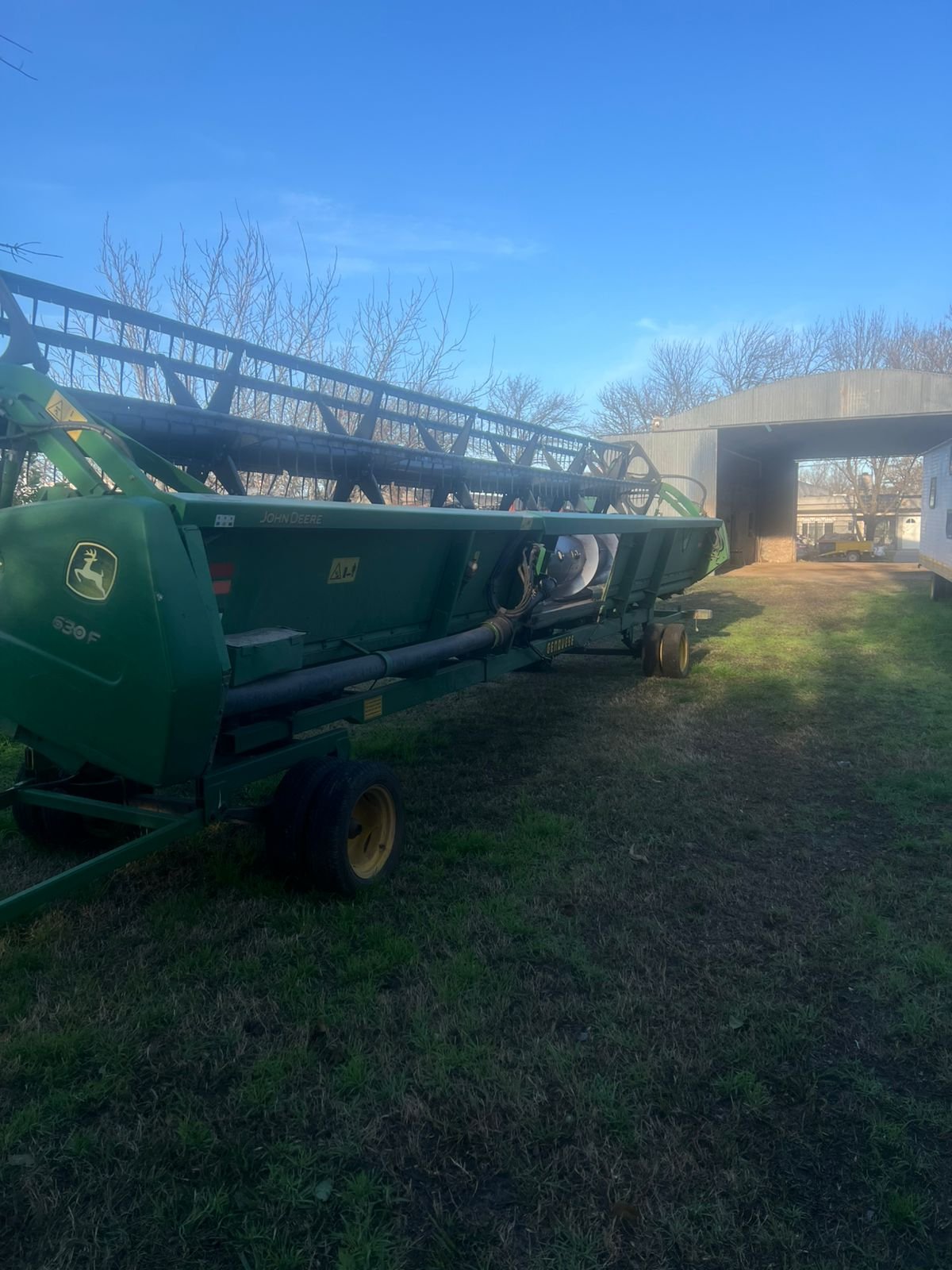 Platafroma john deere 630F