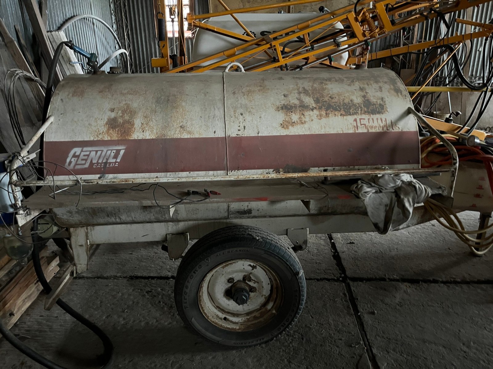 Cisterna de 1500 lts. conec