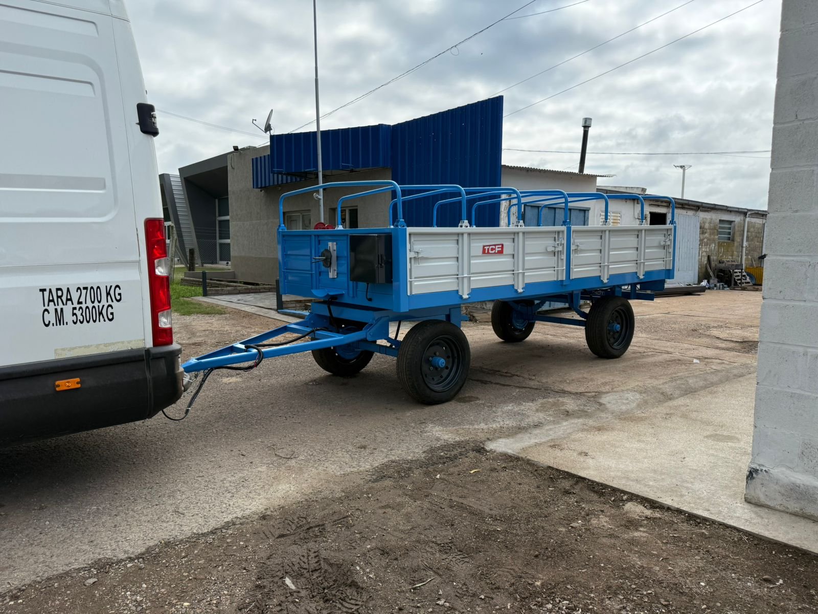 Acoplado playo van tren