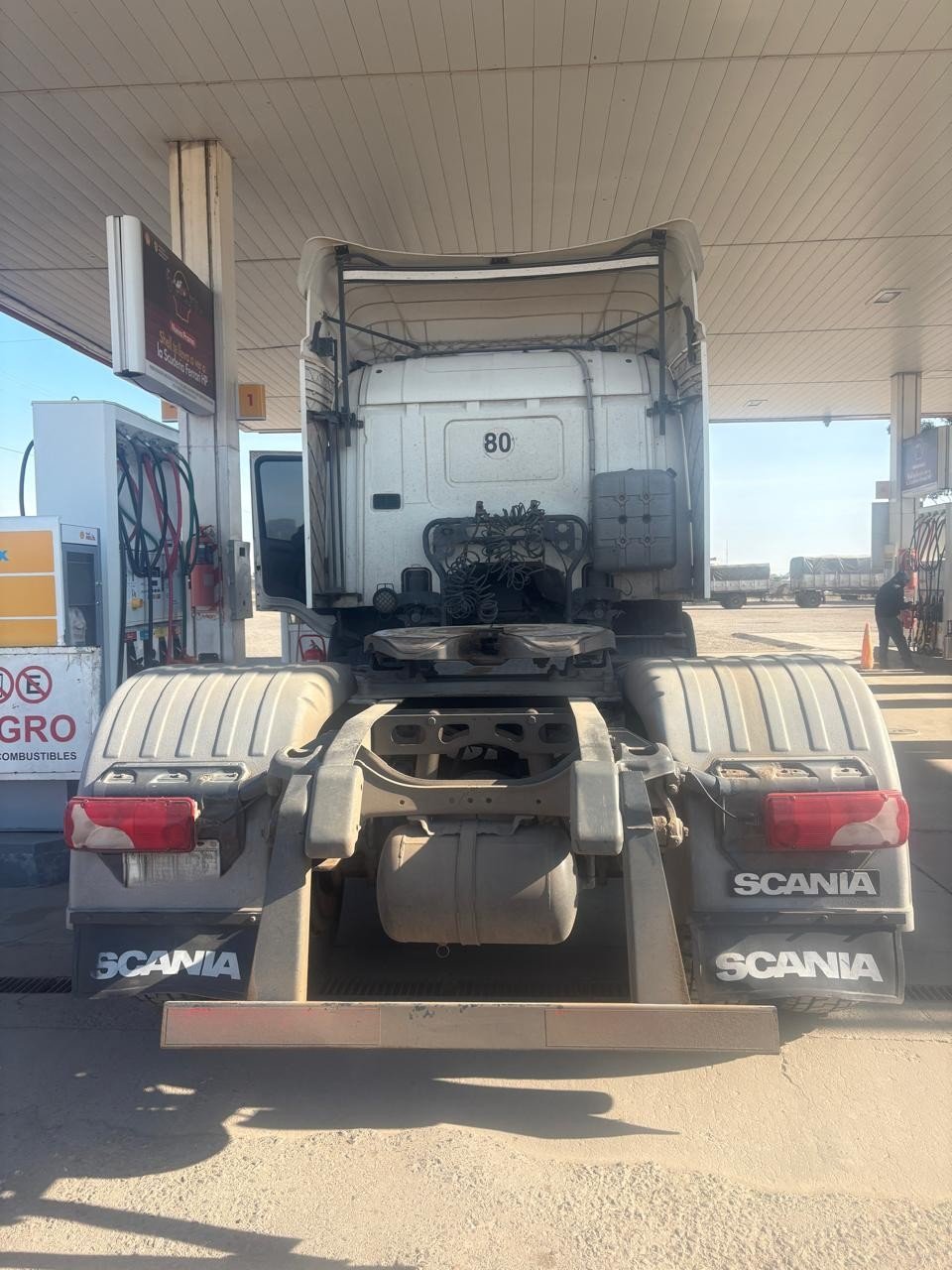 Scania P 310 Tractor 4×2