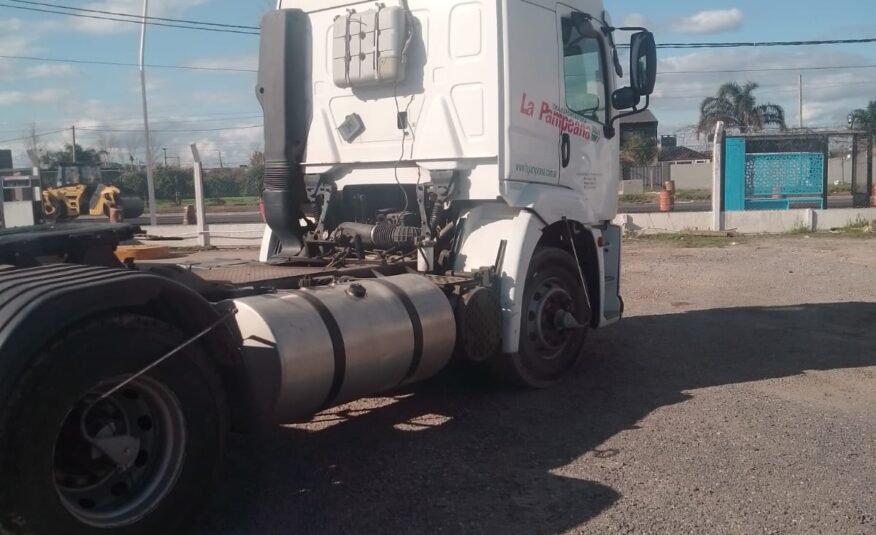 Volkswagen 19-320 tractor 4×2