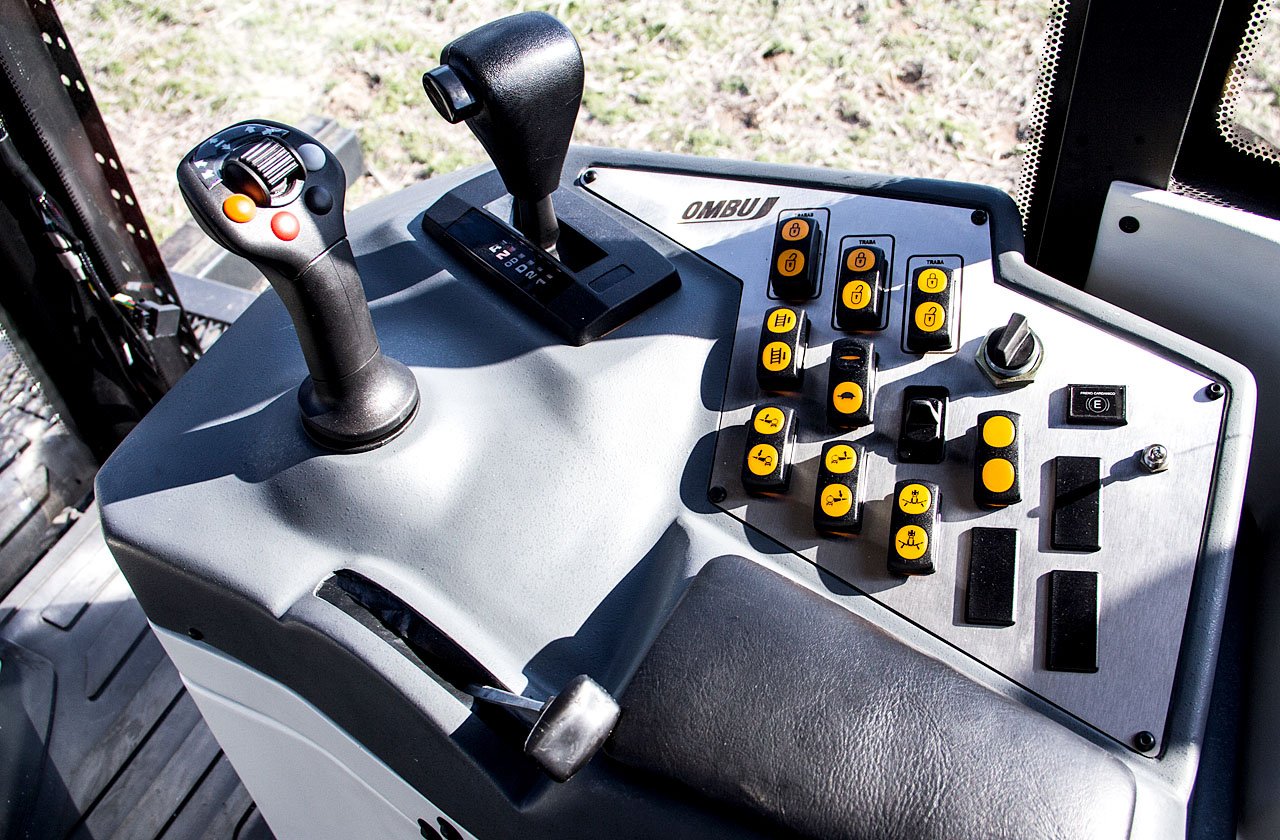 Pulverizadora Autopropulsada PAO 3500