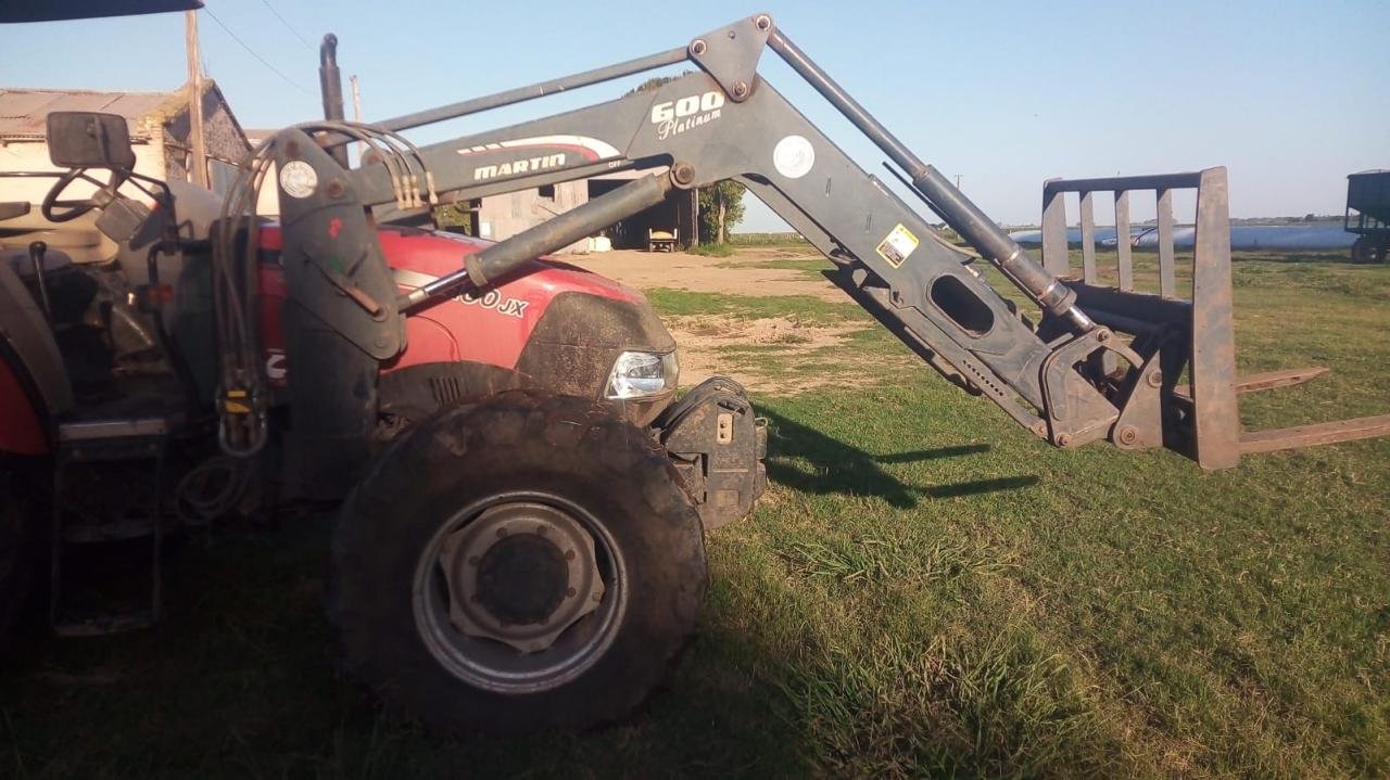 Case Farmall 100 JX 4×4