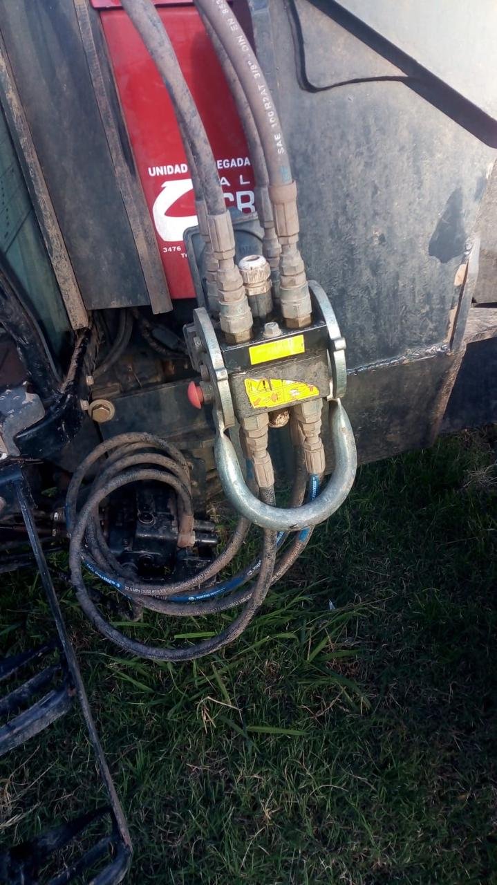 Case Farmall 100 JX 4×4