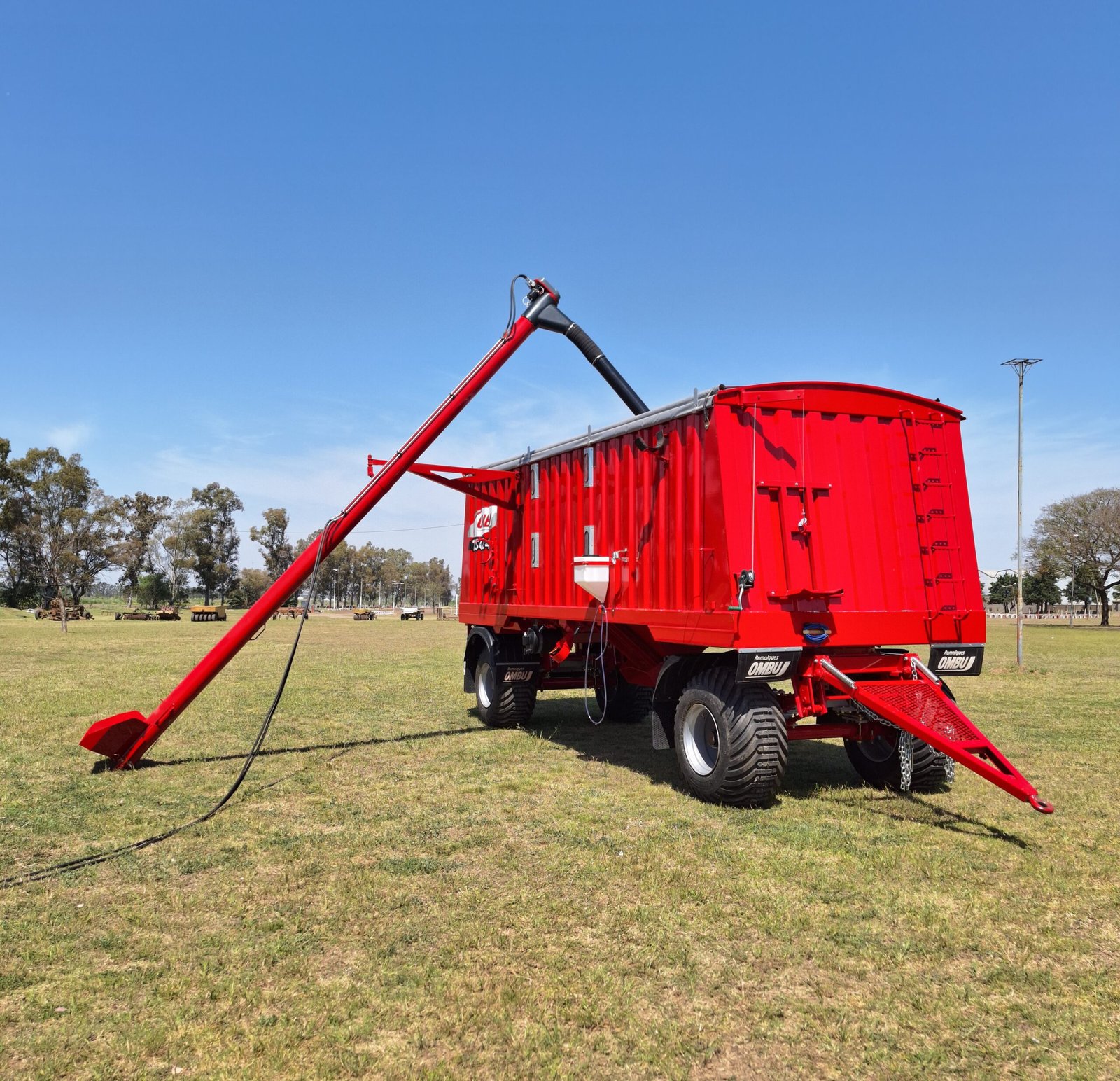 Tolva para fertilizante y semillas TFSO 24