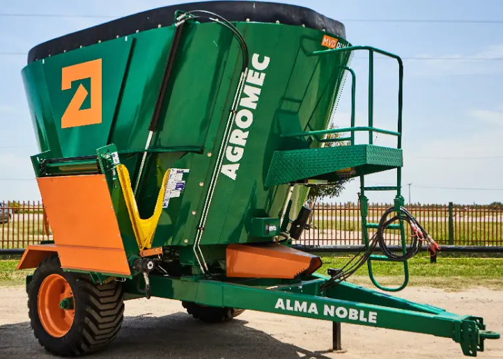 MIXER VERTICAL MVD DL 14 M3 AGROMEC